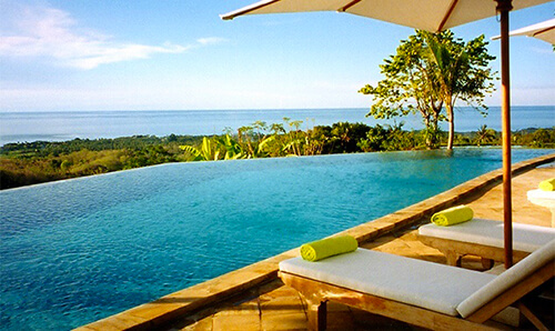 Infinity pool Villa Bali Breeze Lovina